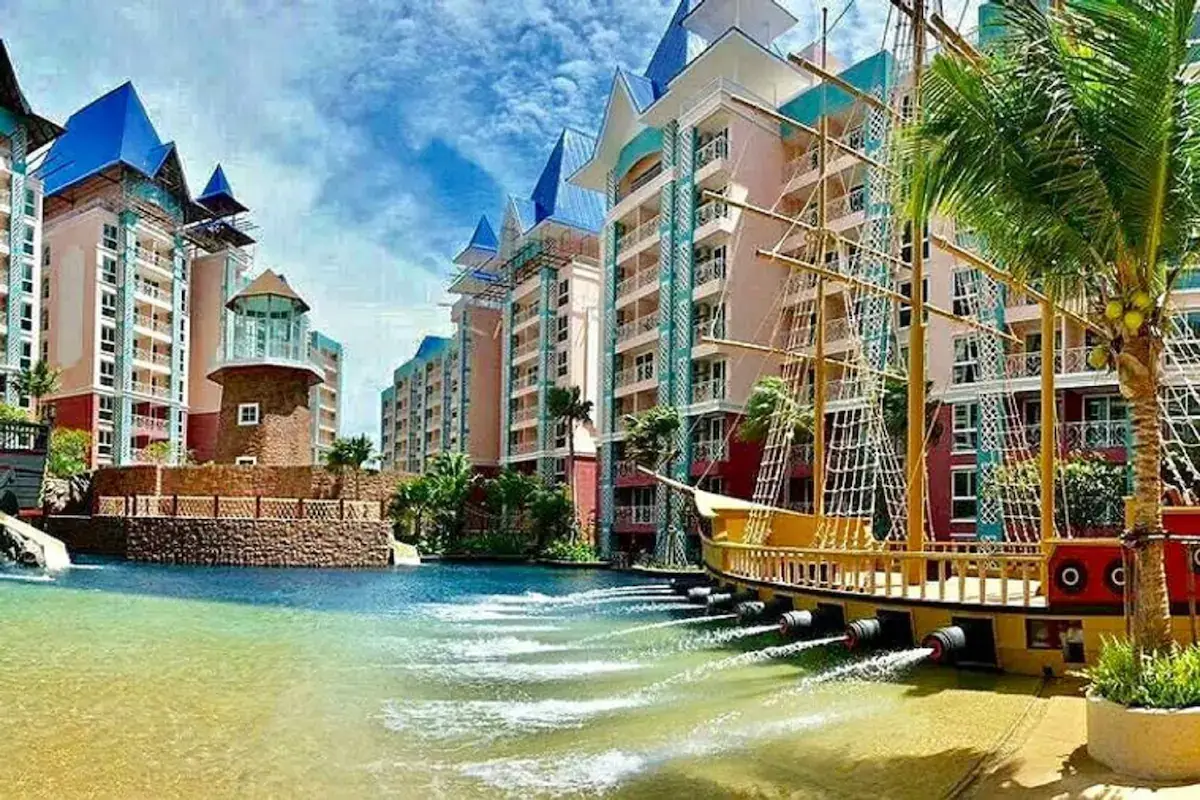 Grande Caribbean Condo Resort video